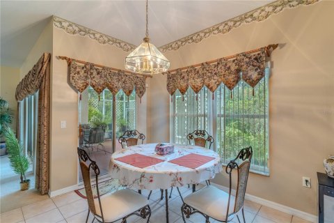 Casa en venta en Kissimmee, Florida, 3 dormitorios, 210.61 m2 № 1909640 - foto 16