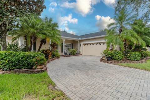Casa en venta en Kissimmee, Florida, 3 dormitorios, 210.61 m2 № 1909640 - foto 1
