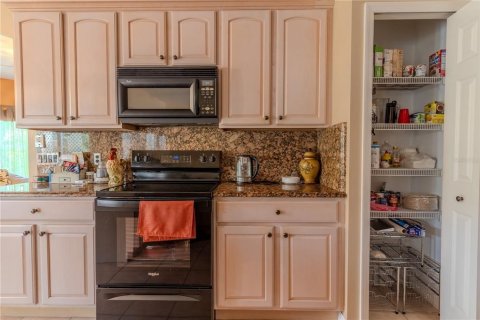Casa en venta en Kissimmee, Florida, 3 dormitorios, 210.61 m2 № 1909640 - foto 13