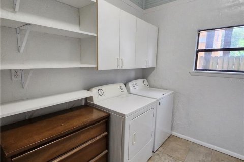 Casa en alquiler en Gainesville, Florida, 2 dormitorios, 87.33 m2 № 1910272 - foto 12