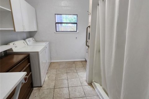Casa en alquiler en Gainesville, Florida, 2 dormitorios, 87.33 m2 № 1910272 - foto 13