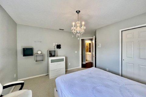 Villa ou maison à louer à Kissimmee, Floride: 3 chambres, 262.82 m2 № 2415385 - photo 13