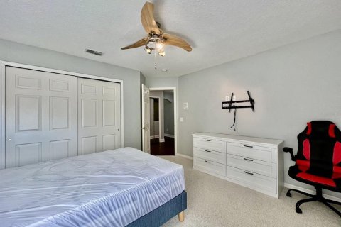 Villa ou maison à louer à Kissimmee, Floride: 3 chambres, 262.82 m2 № 2415385 - photo 16