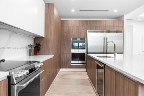 Villa ou maison à louer à Miami, Floride: 5 chambres, 289.39 m2 № 2152716 - photo 17