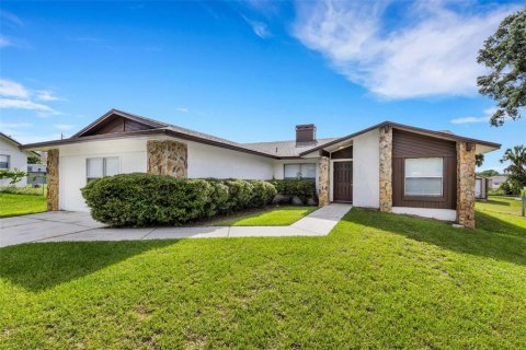 Casa en venta en Lakeland, Florida, 4 dormitorios, 204.94 m2 № 1835667 - foto 2