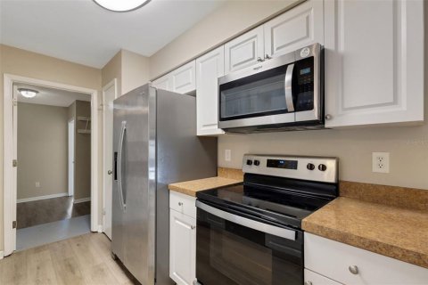 Casa en venta en Lakeland, Florida, 4 dormitorios, 204.94 m2 № 1835667 - foto 4
