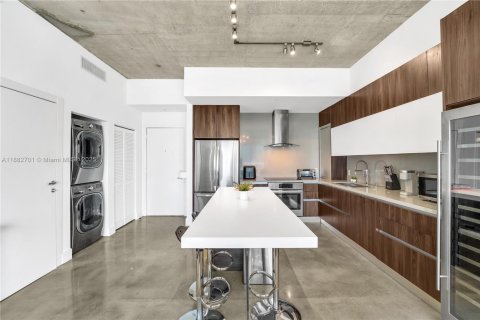 Condominio en venta en Miami, Florida, 2 dormitorios, 93.83 m2 № 1929636 - foto 3