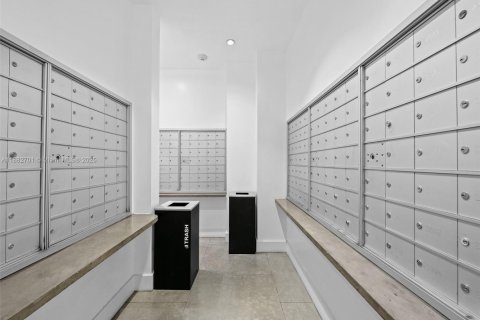 Condominio en venta en Miami, Florida, 2 dormitorios, 93.83 m2 № 1929636 - foto 15