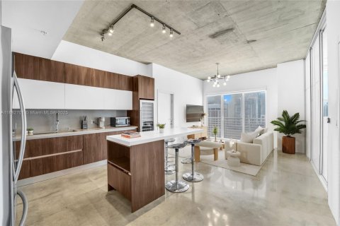 Condominio en venta en Miami, Florida, 2 dormitorios, 93.83 m2 № 1929636 - foto 1