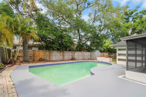 House in Largo, Florida 4 bedrooms, 166.48 sq.m. № 2204503 - photo 29