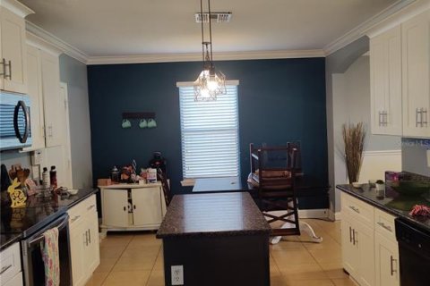 House in Sanford, Florida 4 bedrooms, 202.81 sq.m. № 1632311 - photo 11