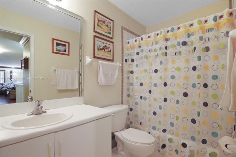 Villa ou maison à vendre à Homestead, Floride: 5 chambres, 265.89 m2 № 1954594 - photo 25