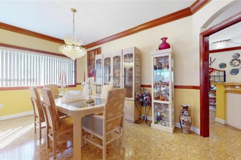 Villa ou maison à vendre à Homestead, Floride: 5 chambres, 265.89 m2 № 1954594 - photo 9