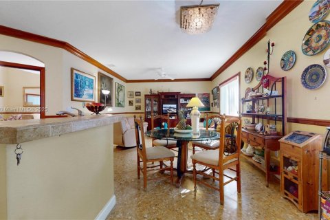 Villa ou maison à vendre à Homestead, Floride: 5 chambres, 265.89 m2 № 1954594 - photo 10