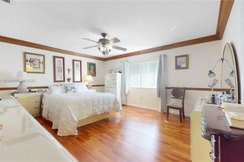 Villa ou maison à vendre à Homestead, Floride: 5 chambres, 265.89 m2 № 1954594 - photo 16