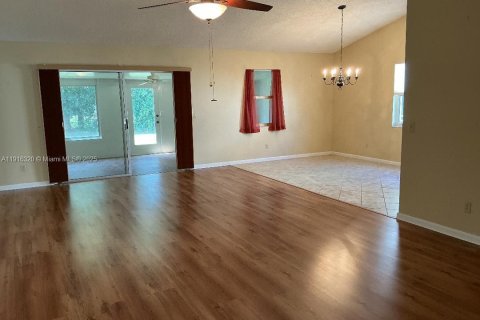 Villa ou maison à vendre à Stuart, Floride: 2 chambres, 124.86 m2 № 1972552 - photo 9