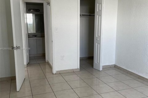 Copropriété à louer à Hialeah, Floride: 1 chambre, 55.74 m2 № 2170255 - photo 6