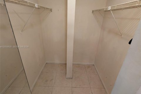Condominio en venta en Deerfield Beach, Florida, 2 dormitorios, 119.84 m2 № 2252577 - foto 12