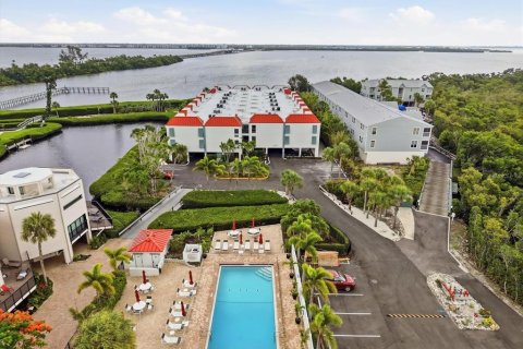 Copropriété à vendre à Holmes Beach, Floride: 2 chambres, 104.14 m2 № 2101776 - photo 28
