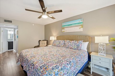 Copropriété à vendre à Holmes Beach, Floride: 2 chambres, 104.14 m2 № 2101776 - photo 19
