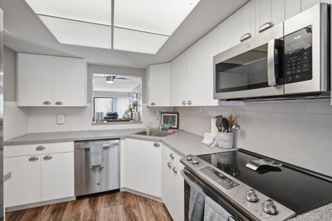 Copropriété à vendre à Holmes Beach, Floride: 2 chambres, 104.14 m2 № 2101776 - photo 11