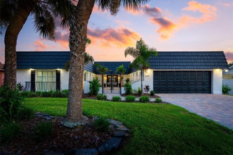 House in Venice, Florida 3 bedrooms, 228.54 sq.m. № 1846829 - photo 3