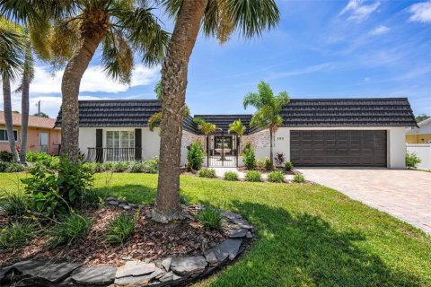 House in Venice, Florida 3 bedrooms, 228.54 sq.m. № 1846829 - photo 1