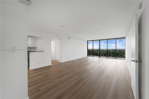 Снять в аренду кондоминиум в Майами, Флорида 2 спальни, 113.81м2, № 1966139 - фото 16