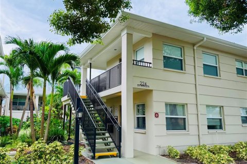 Condominio en venta en Saint Petersburg, Florida, 2 dormitorios, 65.87 m2 № 1900957 - foto 3