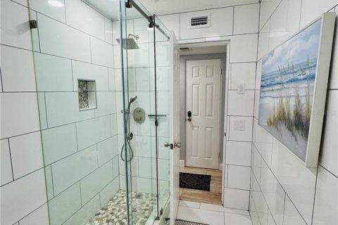 Condominio en venta en Saint Petersburg, Florida, 2 dormitorios, 65.87 m2 № 1900957 - foto 16