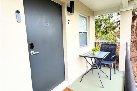 Condominio en venta en Saint Petersburg, Florida, 2 dormitorios, 65.87 m2 № 1900957 - foto 4