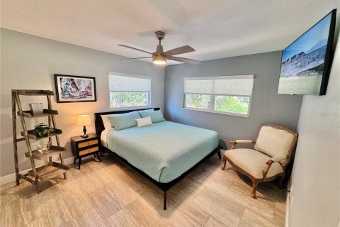 Condominio en venta en Saint Petersburg, Florida, 2 dormitorios, 65.87 m2 № 1900957 - foto 13