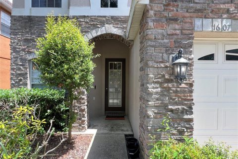 House in Kissimmee, Florida 4 bedrooms, 213.77 sq.m. № 2103897 - photo 2