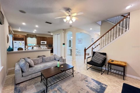House in Kissimmee, Florida 4 bedrooms, 213.77 sq.m. № 2103897 - photo 12