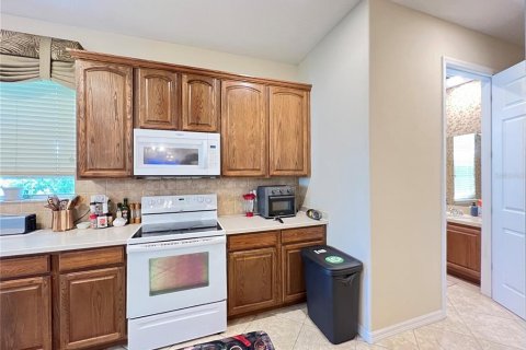 House in Kissimmee, Florida 4 bedrooms, 213.77 sq.m. № 2103897 - photo 6