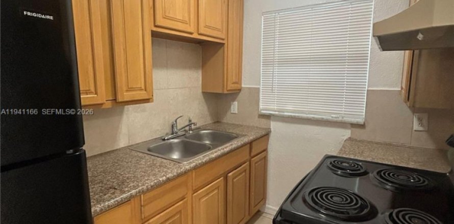 Appartement à Fort Lauderdale, Floride 1 chambre, 380.99 m2 № 1997892