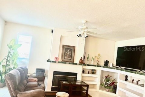 House in Orlando, Florida 4 bedrooms, 227.24 sq.m. № 1778440 - photo 5