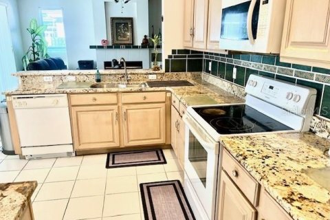 House in Orlando, Florida 4 bedrooms, 227.24 sq.m. № 1778440 - photo 8