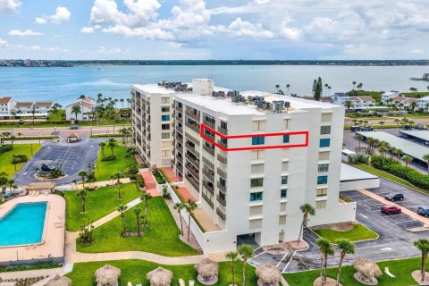 Copropriété à vendre à Clearwater, Floride: 2 chambres, 130.43 m2 № 1905902 - photo 4