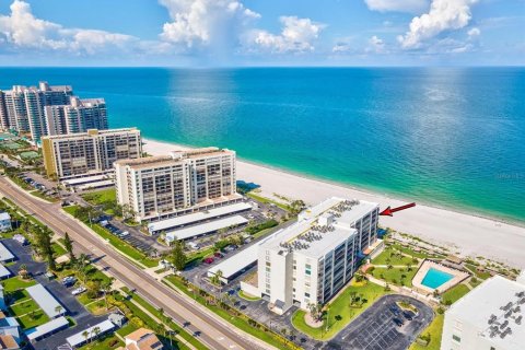 Copropriété à vendre à Clearwater, Floride: 2 chambres, 130.43 m2 № 1905902 - photo 1