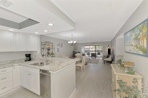 Купить кондоминиум в Венеция, Флорида 8 комнат, 98.85м2, № 1907832 - фото 15