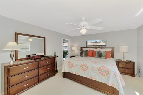 Купить кондоминиум в Венеция, Флорида 8 комнат, 98.85м2, № 1907832 - фото 26