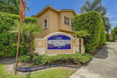 Adosado en alquiler en Margate, Florida, 3 dormitorios, 112.41 m2 № 1186941 - foto 1