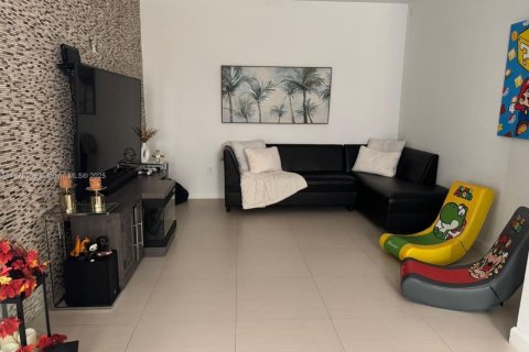 Villa ou maison à vendre à Doral, Floride: 4 chambres, 214.6 m2 № 2059890 - photo 11