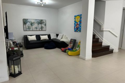 Villa ou maison à vendre à Doral, Floride: 4 chambres, 214.6 m2 № 2059890 - photo 27