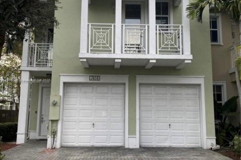 Villa ou maison à Doral, Floride 4 chambres, 214.6 m2 № 2059890