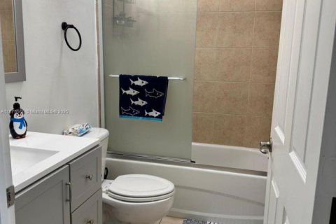 Villa ou maison à vendre à Doral, Floride: 4 chambres, 214.6 m2 № 2059890 - photo 17