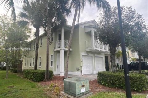 Villa ou maison à vendre à Doral, Floride: 4 chambres, 214.6 m2 № 2059890 - photo 3