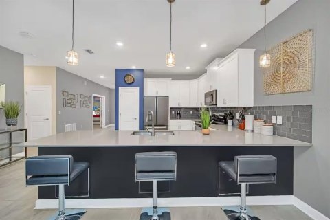 Villa ou maison à vendre à Davenport, Floride: 9 chambres, 405.98 m2 № 2103216 - photo 18