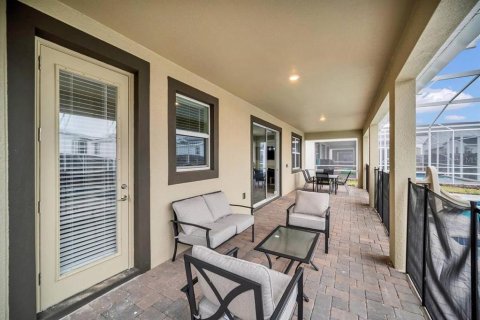 Villa ou maison à vendre à Davenport, Floride: 9 chambres, 405.98 m2 № 2103216 - photo 9